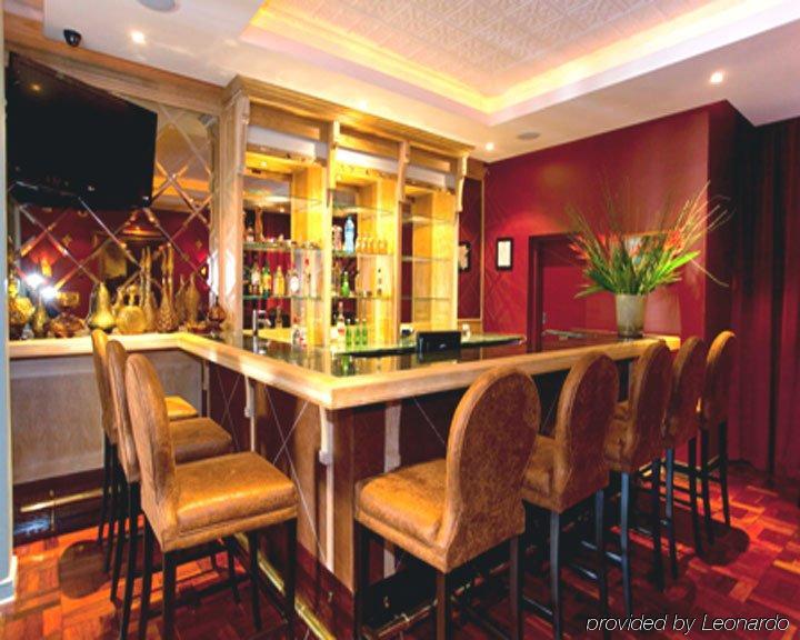 Park Hyatt Йоханесбург Ресторант снимка